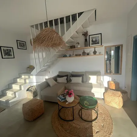 Magnifique Sur La De - Paros