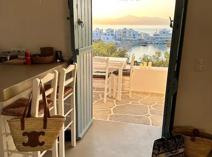 Magnifique Sur La De - Paros וילה