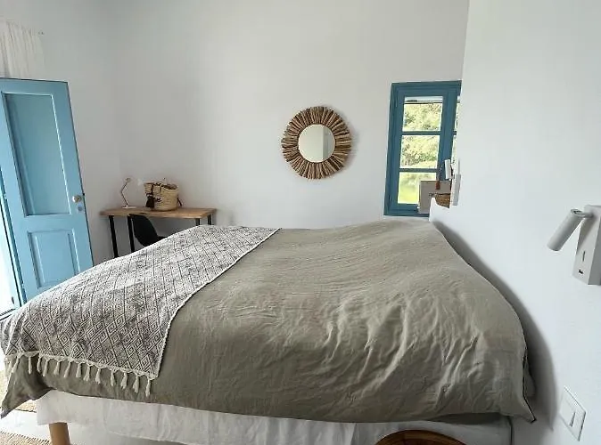 Magnifique Sur La De - Paros *