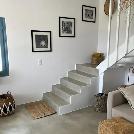 Magnifique Sur La De - Paros *