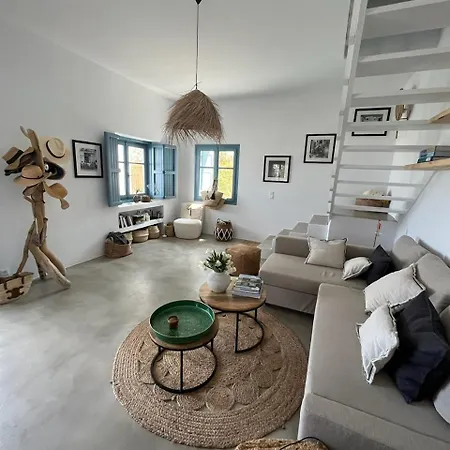 Magnifique Sur La De - Paros Villa Piso Livadi